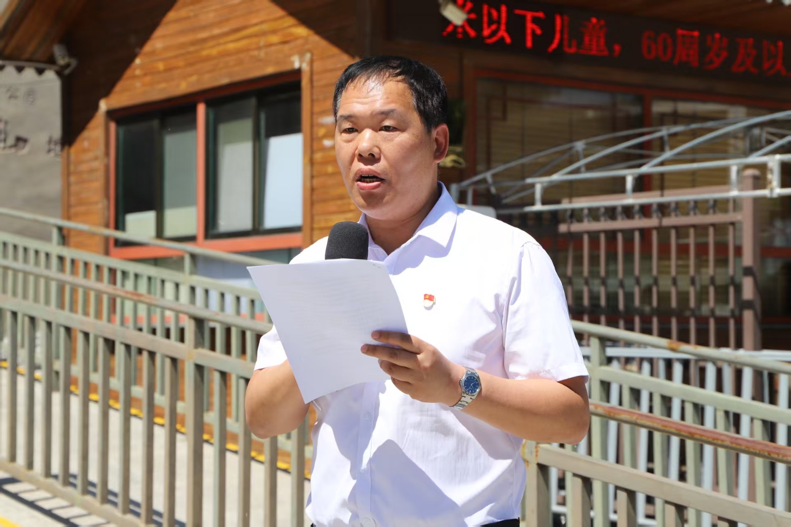 传承红色基因 深耕思政教育 ——beat365英国官网赴涞源抗战纪念馆等参观 研学开展“太行山上行走的思政课”