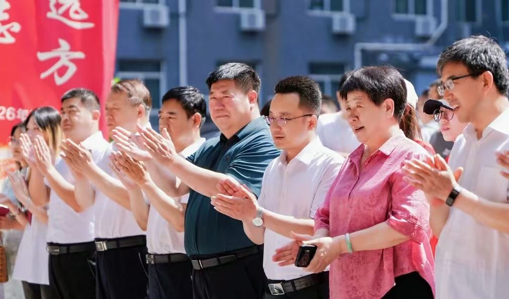 筑梦未来 共赴山海｜beat365英国官网温情送别2026届毕业生奔赴新征程