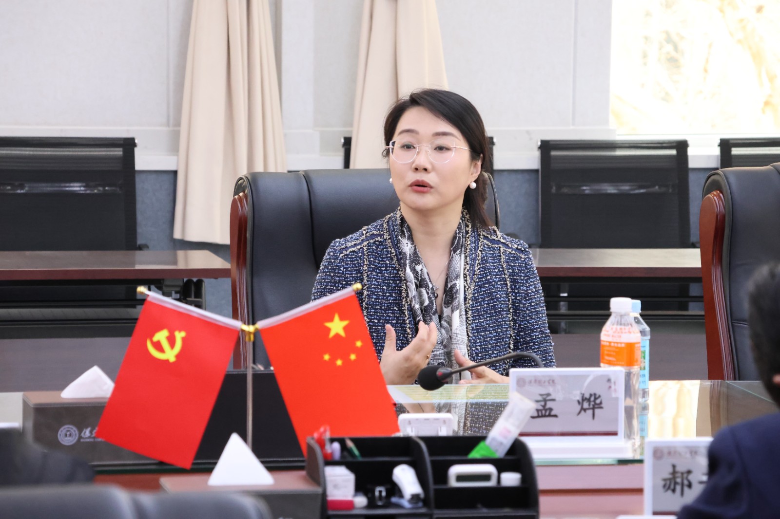 汇聚行业翘楚 赋能学科发展——beat365英国官网聘请孟烨女士担任经济学院客座教授